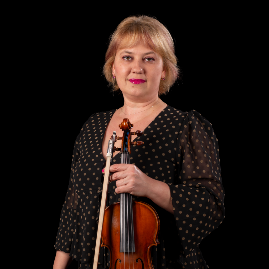 Maria Foust, violín